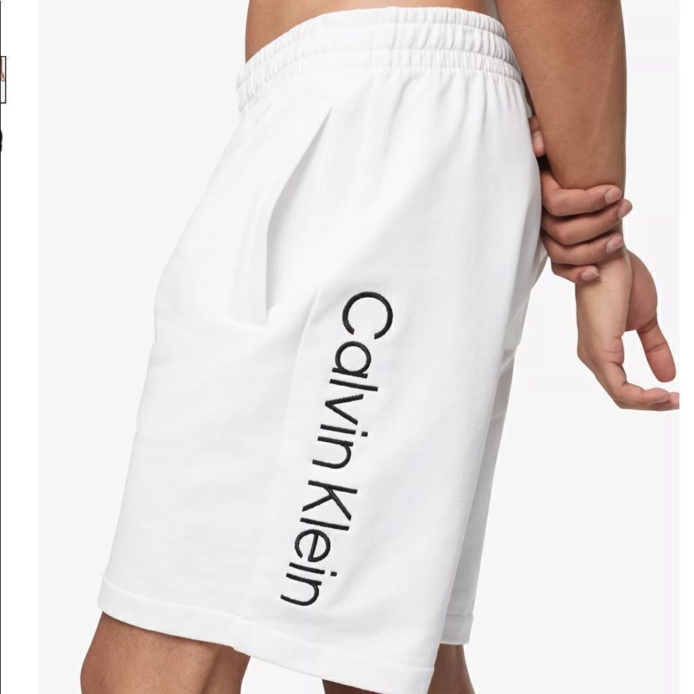 CALVIN KLEIN Men's Standard Logo Terry Shorts